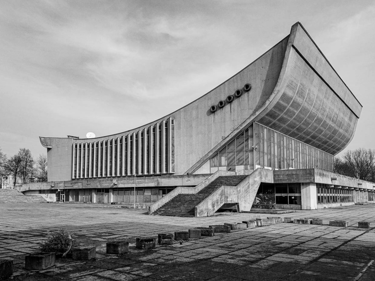 Brutalistisch paradetrekpaard