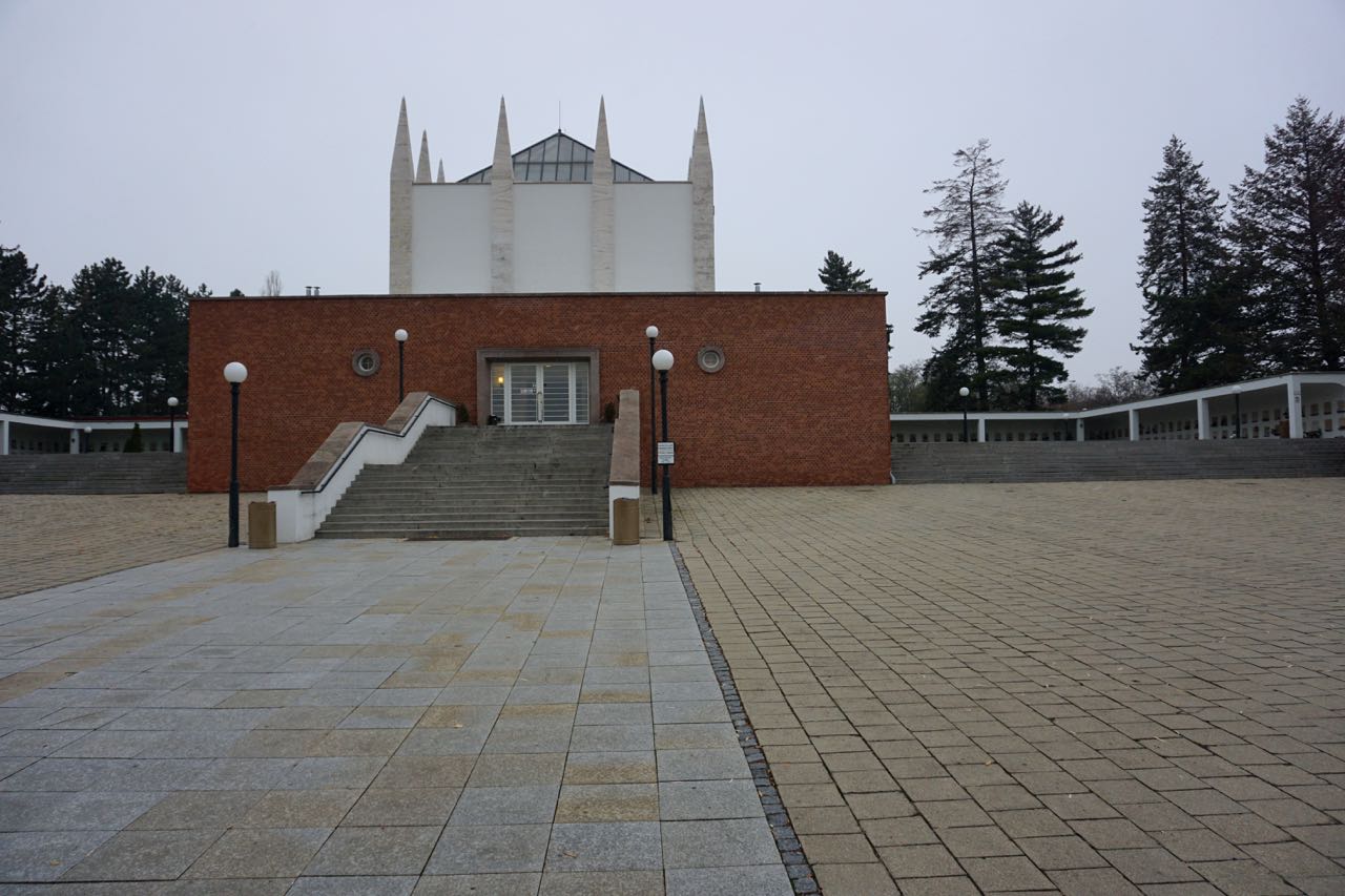 Crematorium | Brno | Tsjechië | november 2018