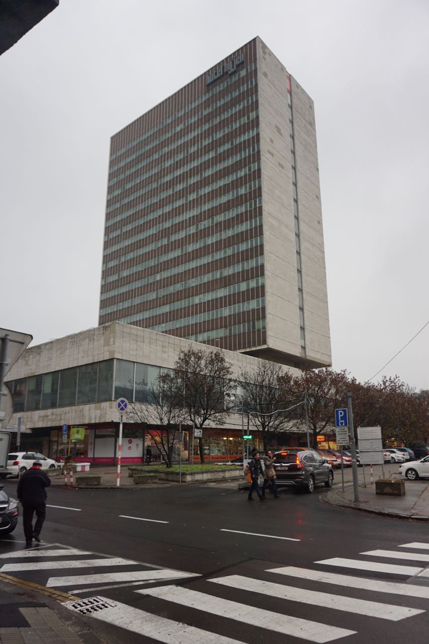 Hotel Kyev | Bratislava | Slowakije | november 2018 | © Martijn Haan