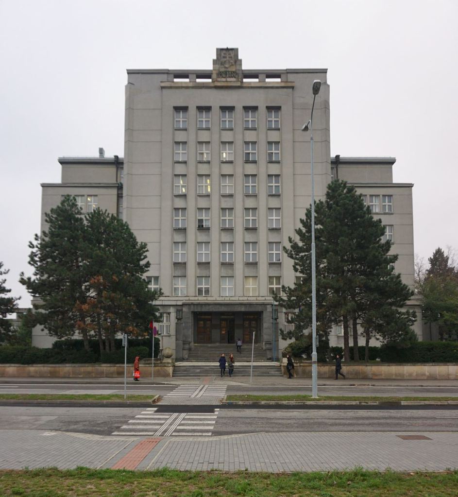 Ministerie van Binnenlandse Zaken | Bratislava | Slowakije | november 2018 | © Martijn Haan