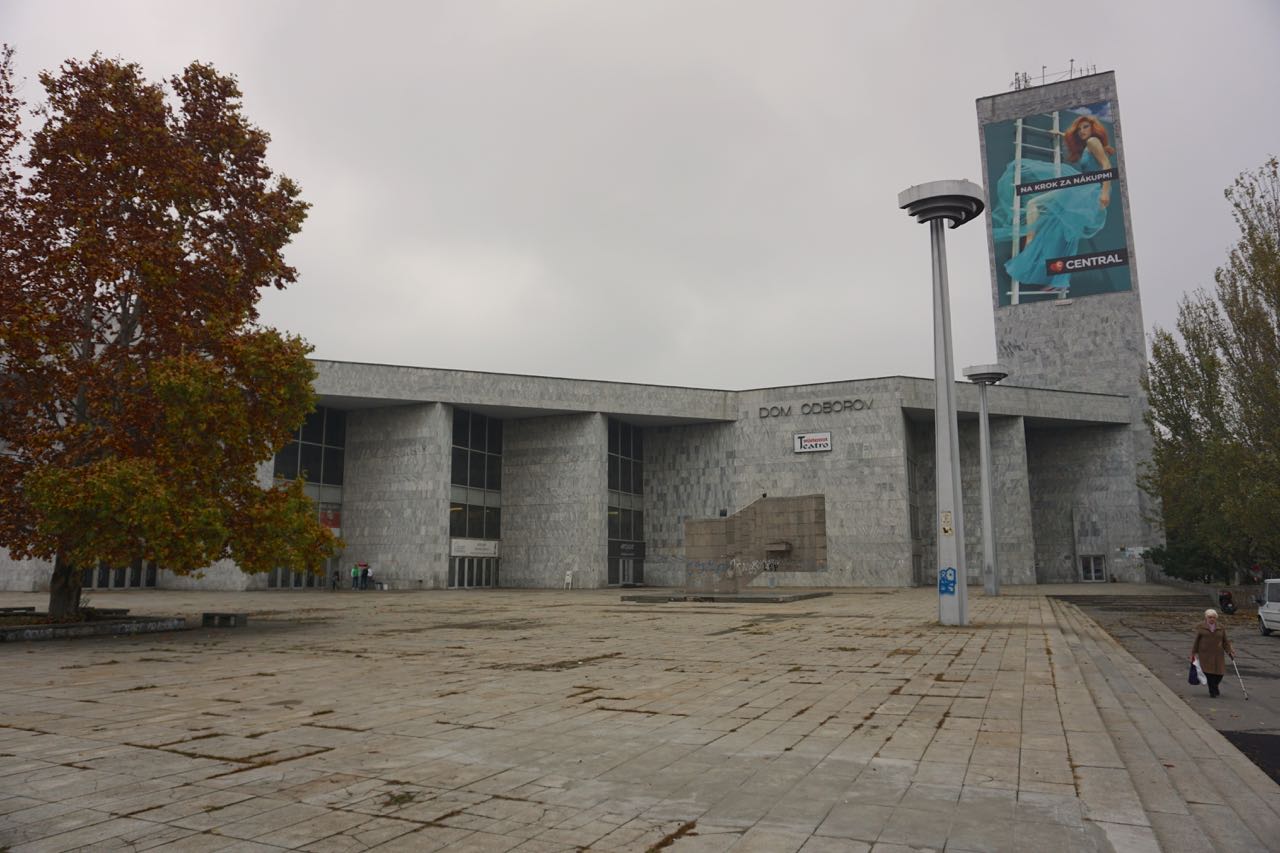 Vakbondsgebouw Istropolis | Bratislava | Slowakije | november 2018 | © Martijn Haan