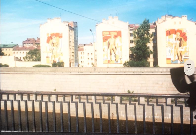 Woonhuizen met propaganda | Moskou | Sovjet-Unie 1989