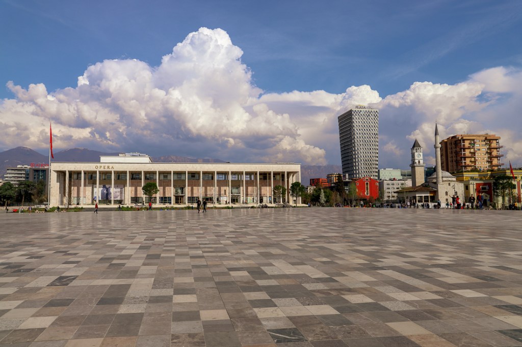 Cultuurpaleis | Tirana | Albanië | maart 2019 | © Martijn Haan