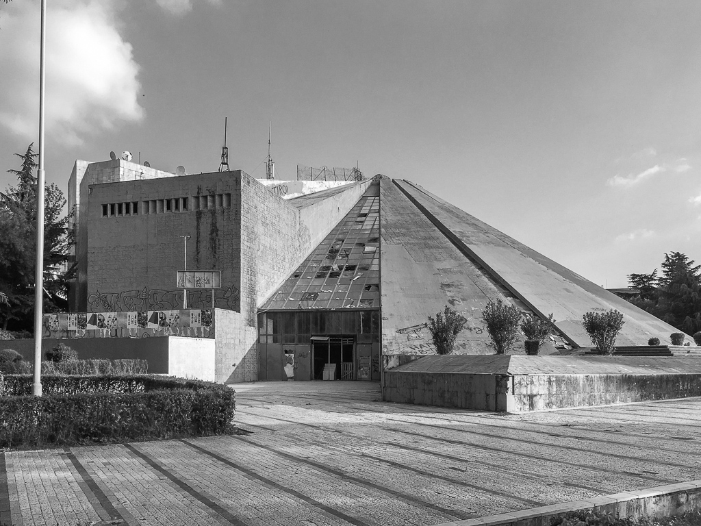 Piramide van Tirana | Albanië