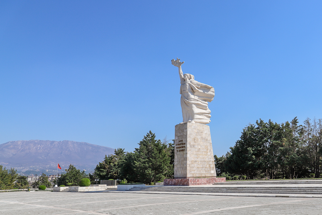 Moeder Albanië (Nena Shqiperi) | Tirana | Albanië