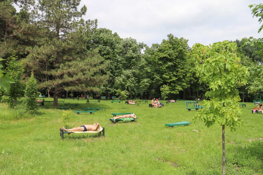 Zonnebadende mensen | Chisinau | Moldavië