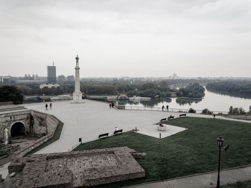 Fietsen door brutalistisch&nbsp;Belgrado