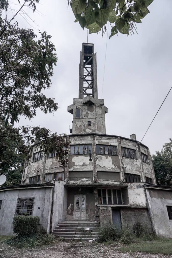 Centrale toren tentoonstellingsterrein Sajmište | Belgrado | Servië