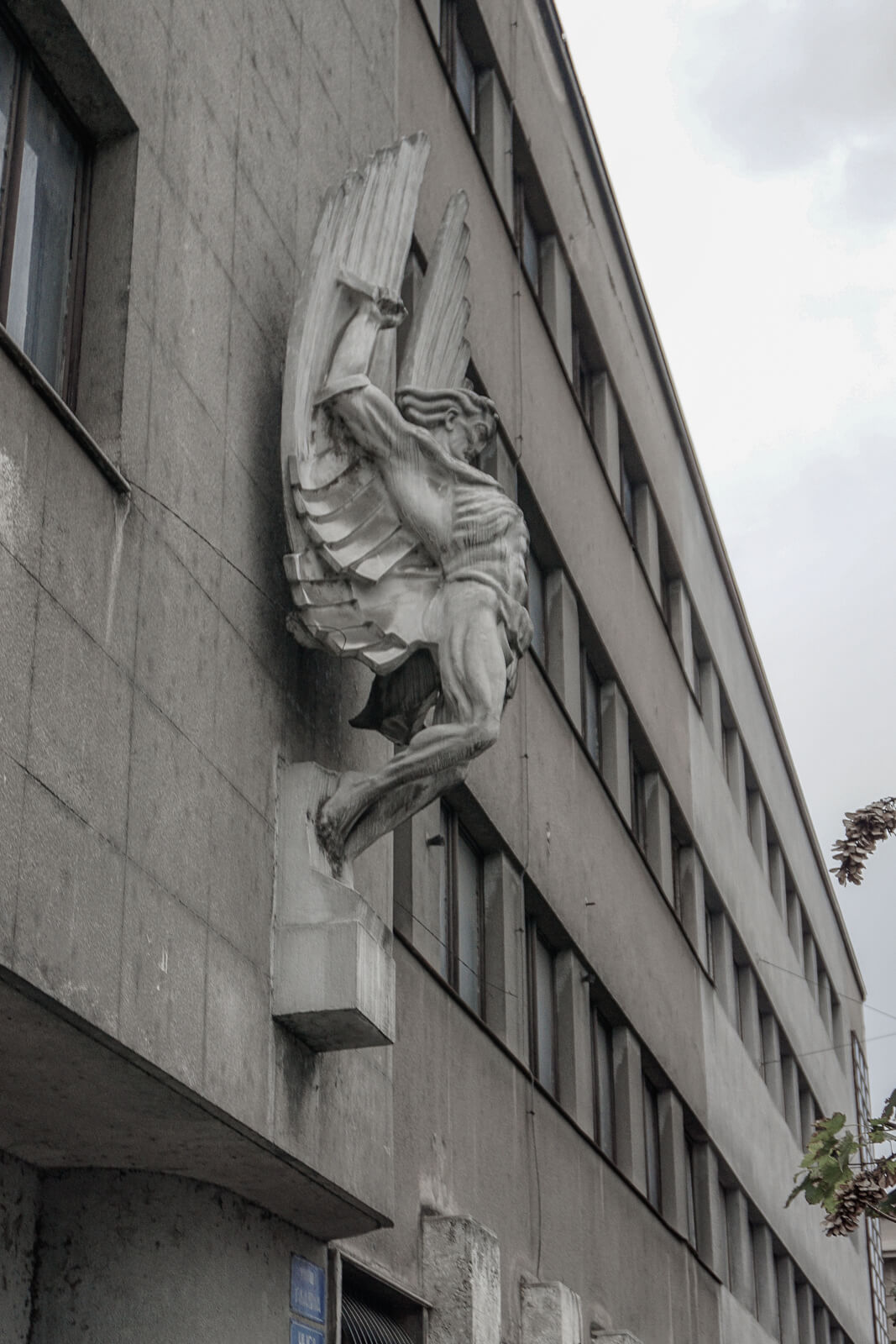 Icarus, Hoofdkwartier van de luchtmacht | Belgrado | Servië