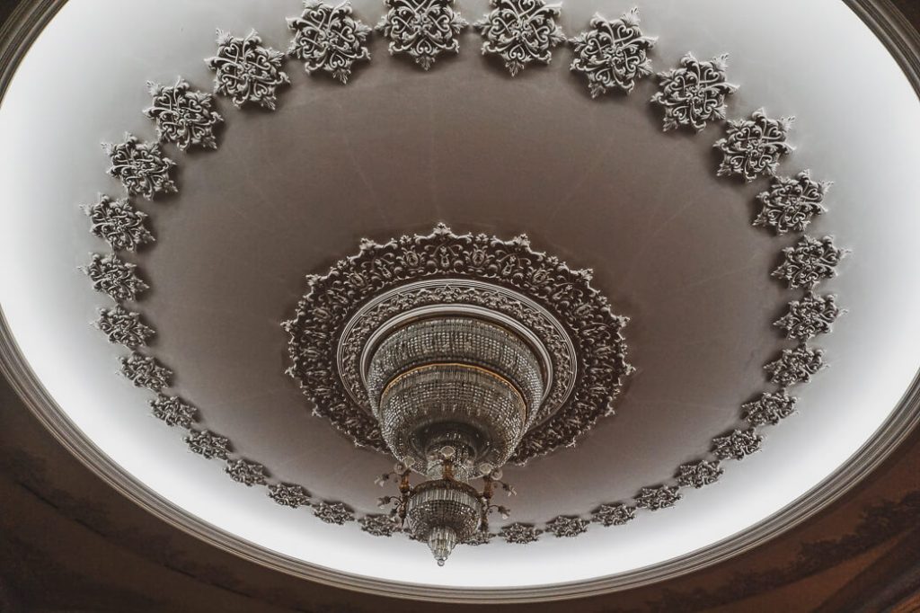 Kroonluchter Parlementspaleis | Palatul Parlamentului | Boekarest | Roemenië