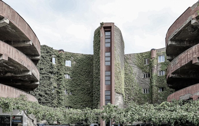 Sovjet-parkeergarage | Tbilisi | Georgië