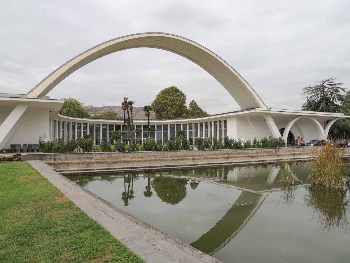 Wandelen rond de Expo van&nbsp;Tbilisi