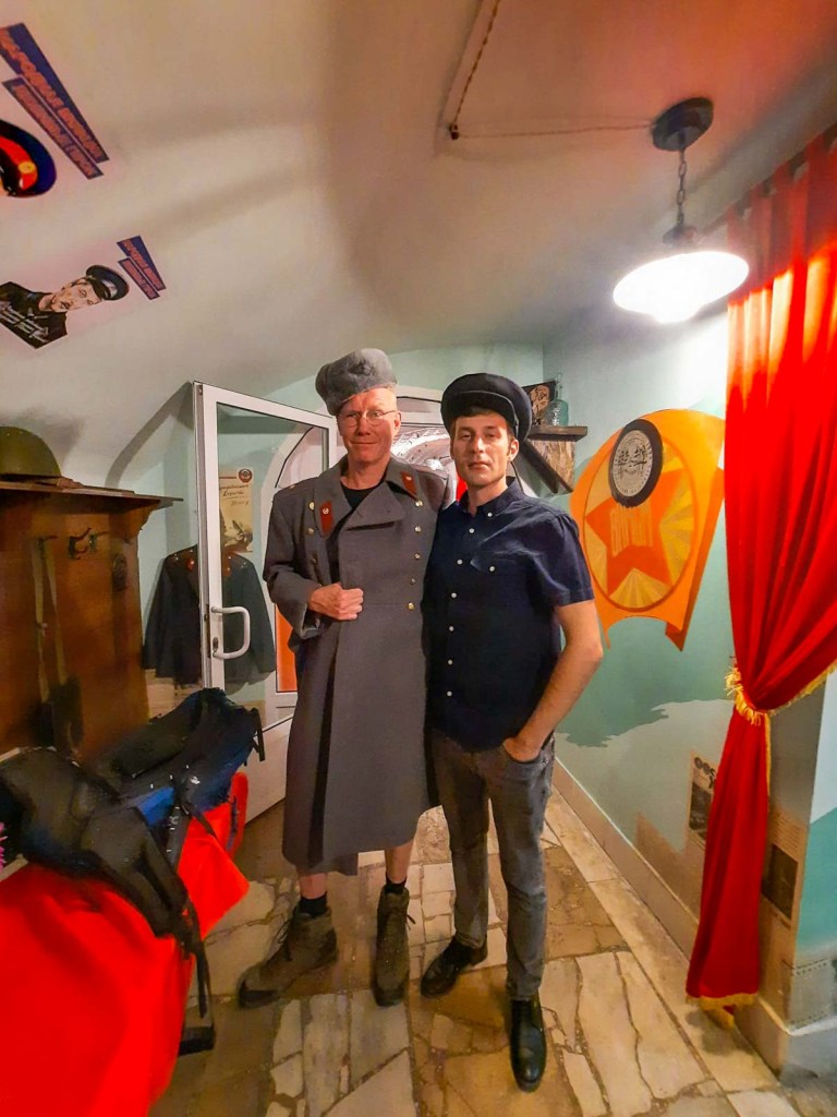 Met Anton D bij USSR Kantine | Столовка СССР | Tiraspol | Transnistrië