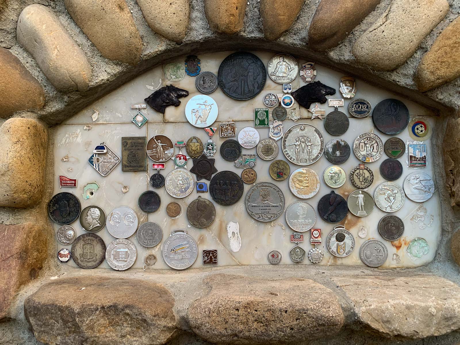 Munten en medailles | Flessenhotel | Tîrnauca | Transnistrië