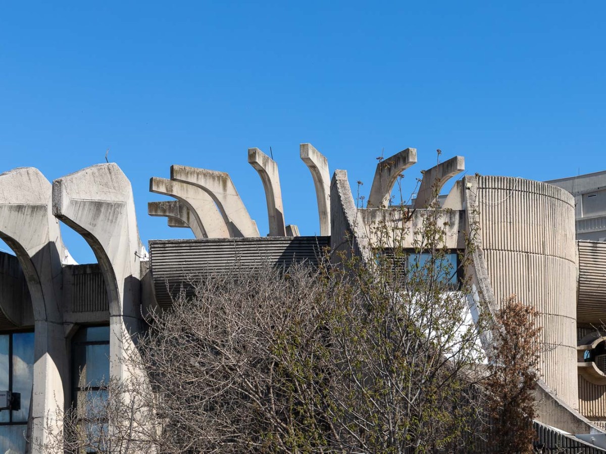 Wandelen door brutalistisch Skopje 3: het brute hart van&nbsp;Skopje