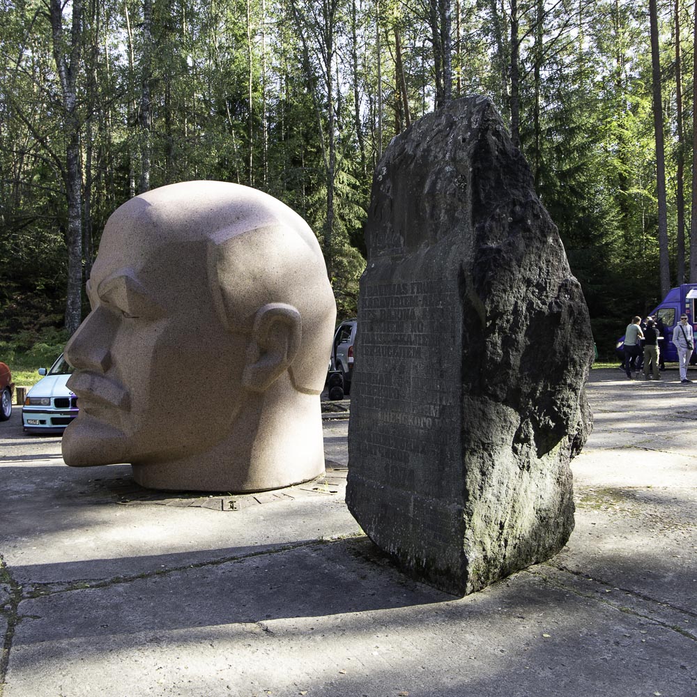 Leninbüste | luchtmachtbasis Zeltini | Letland