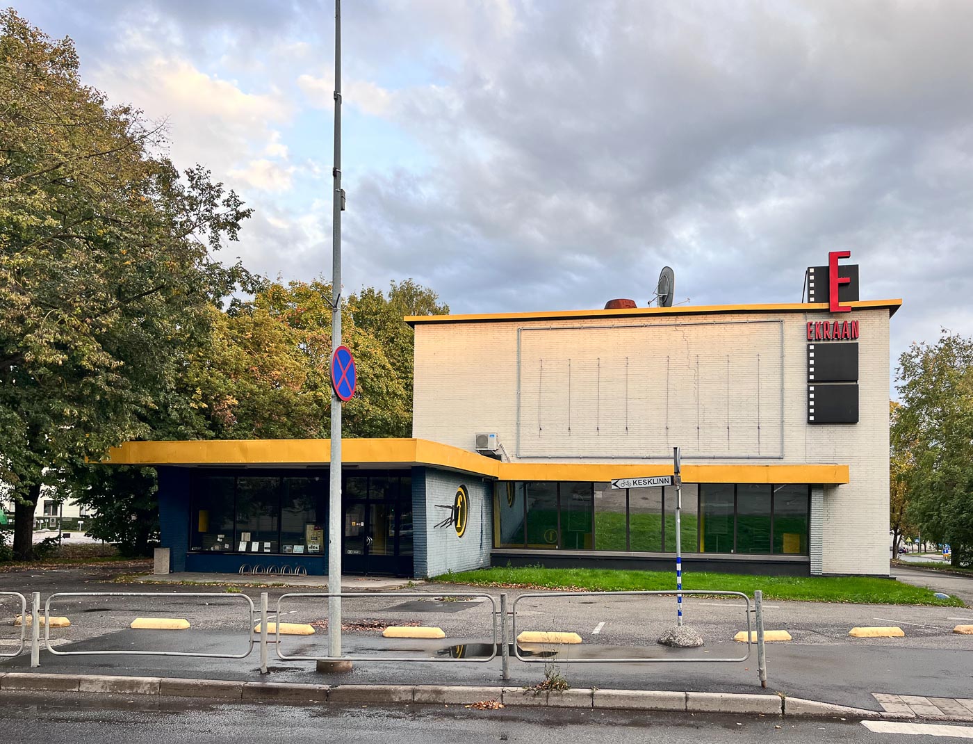 Cinema Ekraan | Tartu | Estland | Architect: Raul-Levroit Kivi | 1961