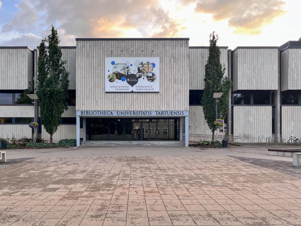 Universiteitsbibliotheek Tartu | Estland | Architecten: Kalju Valdre, Mart Kalling | 1982
