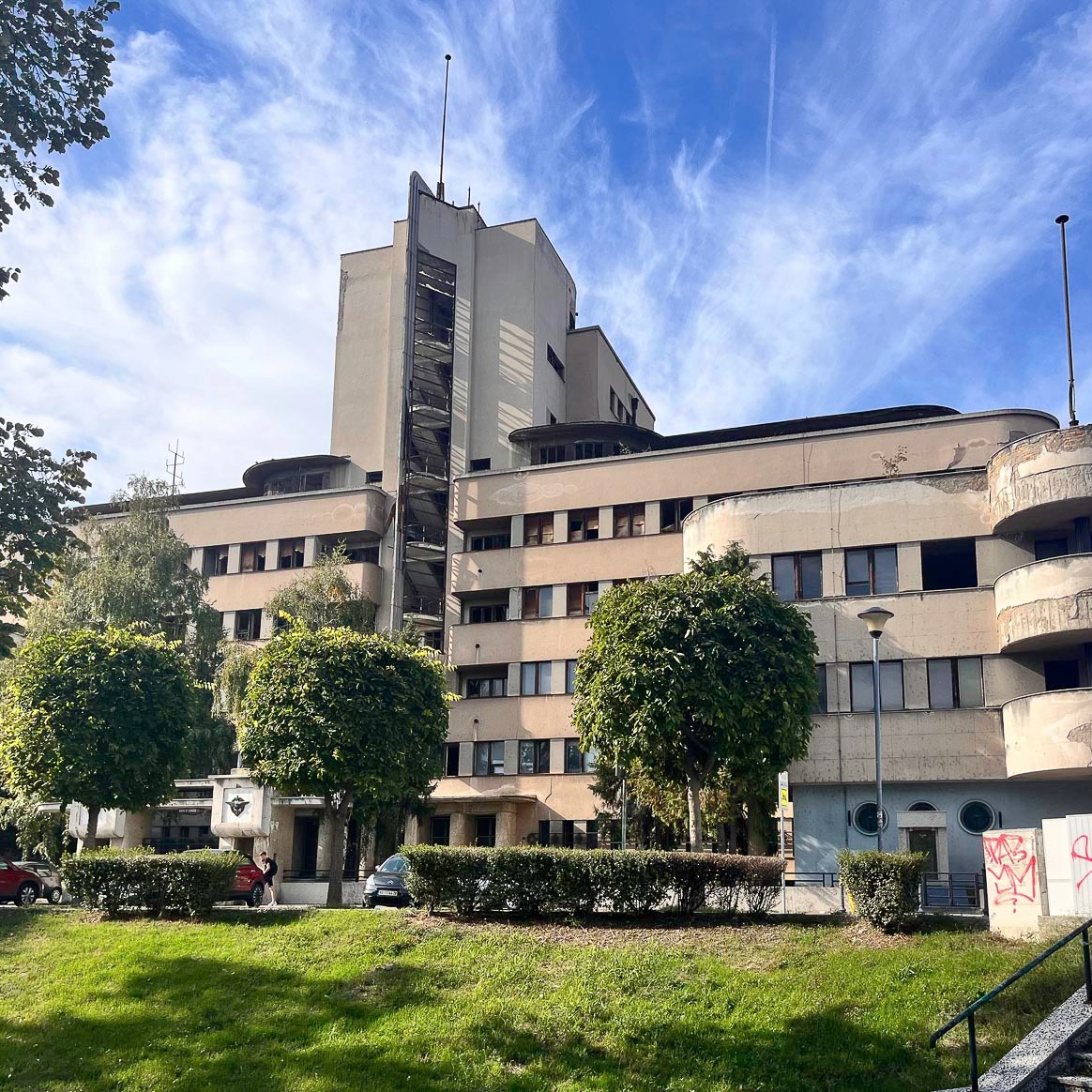 Zgrada komande vazduhoplovstva | Belgrado | Servië