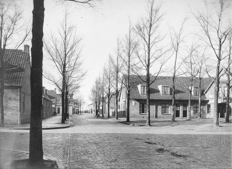 Hoek Boomkampstraat-Dahliastraat | Alkmaar | ca. 1929 | fotograaf onbekend | Regionaal Archief Alkmaar