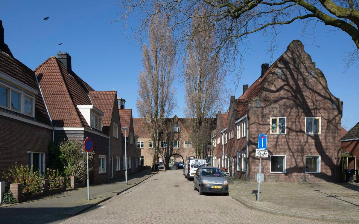 Heijplaat Rotterdam: tuindorp voor scheepsbouwers op schiereiland in de&nbsp;Maas